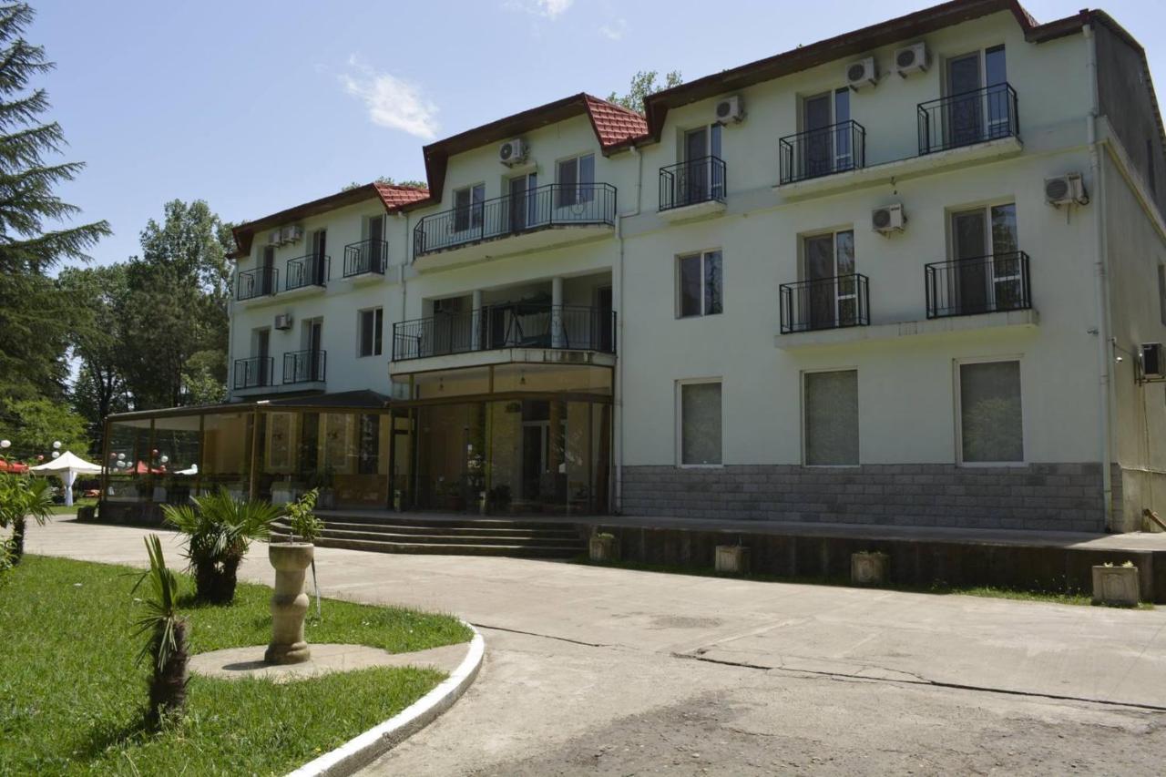 Imeri Park Hotel Кутаїсі Екстер'єр фото