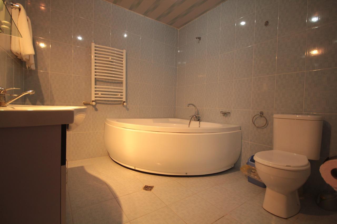 Imeri Park Hotel Кутаїсі Номер фото