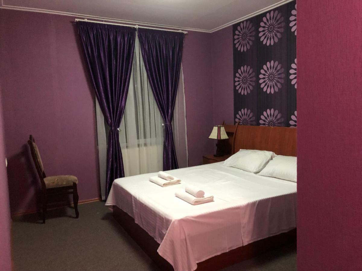 Imeri Park Hotel Кутаїсі Екстер'єр фото