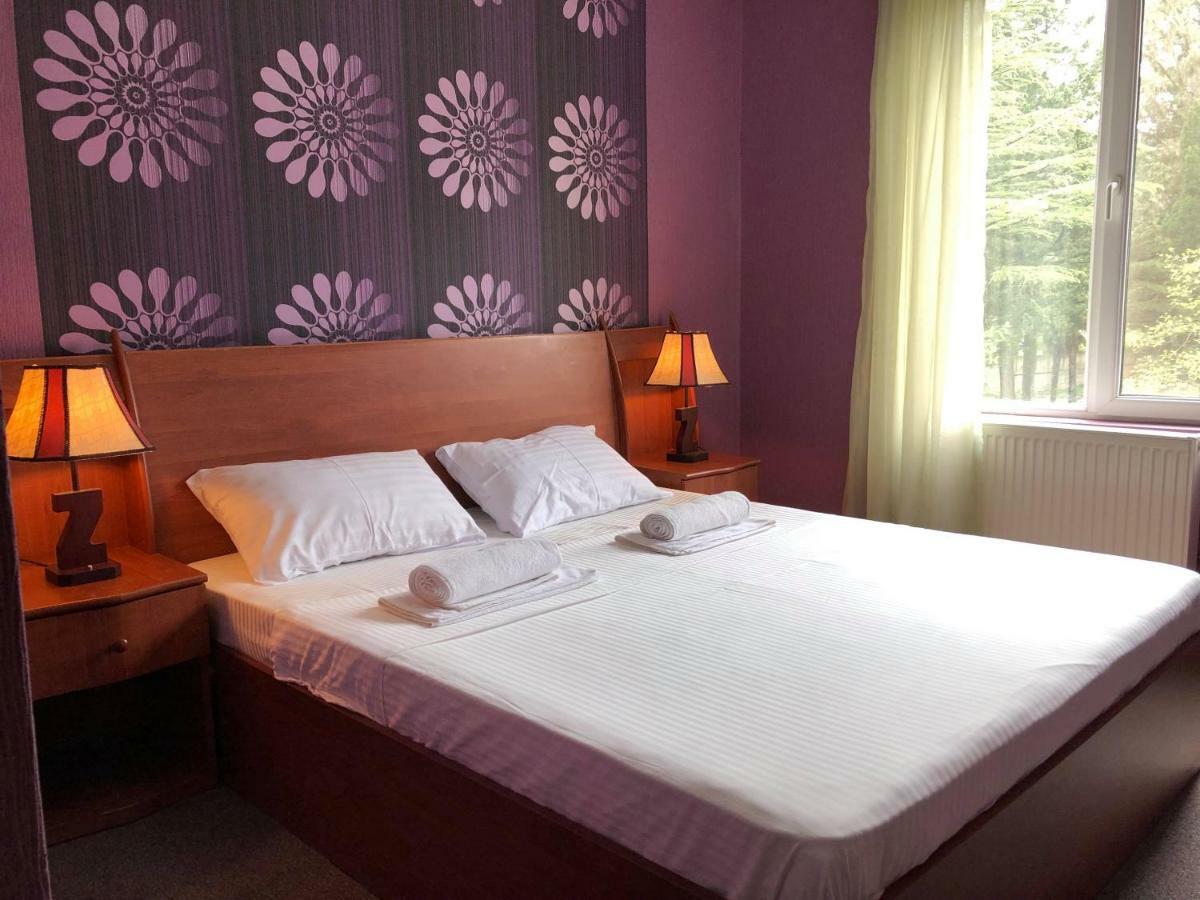 Imeri Park Hotel Кутаїсі Екстер'єр фото